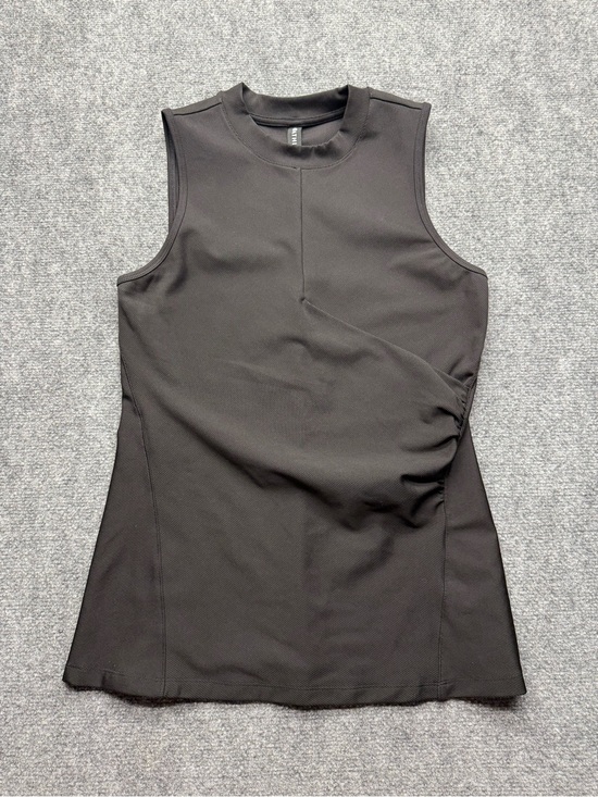 Athleta Tops - Athleta Womens Medium Bayview Black Sleeveless Tank Top Front Hidden Pocket